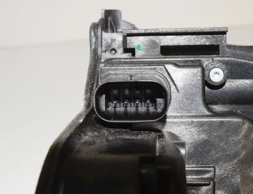 BMW 6 Series G32 (2017-2024) Zámok ľavých zadných dverí 7477697 11599241