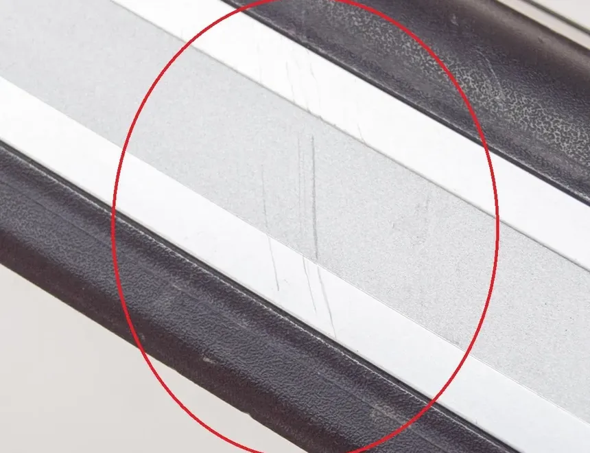 AUDI Q5 8R (2008-2017) Отделка переднего левого подоконника 8R0853373 11640614