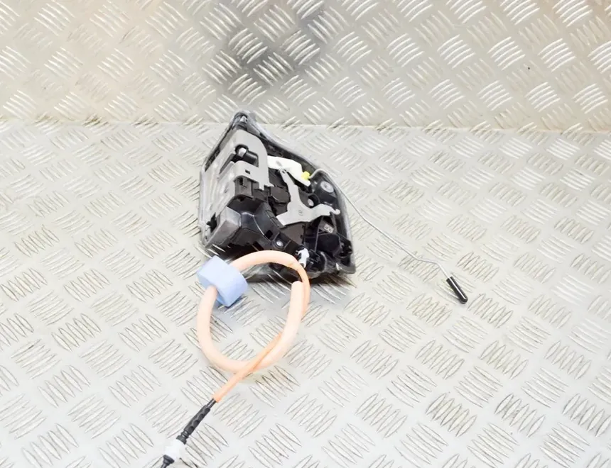 BMW 5 Series G30/G31 (2016-2023) Замок задней левой двери 7477697 13361662