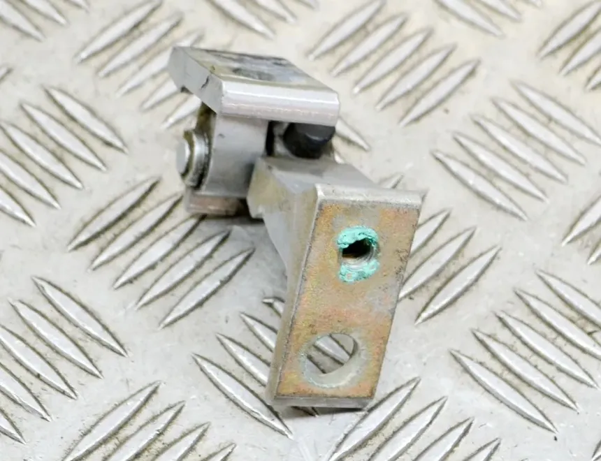 SKODA Superb 2 generation (2008-2015) Петля задней правой двери A046573,8K0831402A 13615177