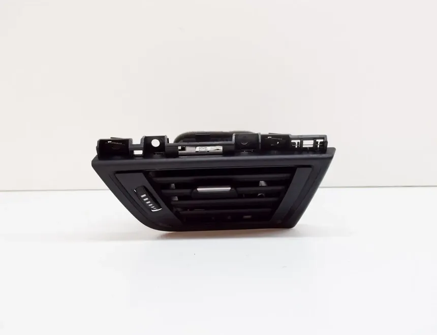 BMW 4 Series F32/F33/F36 (2013-2020) Вентиляционные отверстия в приборной панели 9231970 13848534
