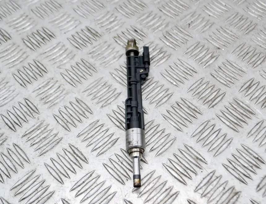 BMW 5 Series F10/F11 (2009-2017) Форсунка 0261500060,7645956,0261500186,102135-41 14827782