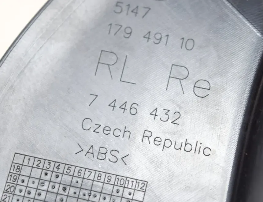 BMW 3 Series G20/G21/G28 (2018-2024) Front Right Sill Trim 7446432 14890835