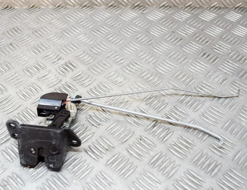 HYUNDAI Santa Fe CM (2006-2013) Zámok na piate dvere 81230-2B000 15034541