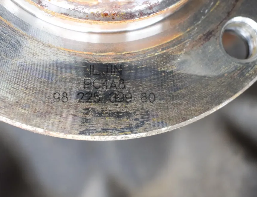 OPEL Mokka 2 generation (2021-2023) Rear Right Wheel Hub 9822539980 17780991