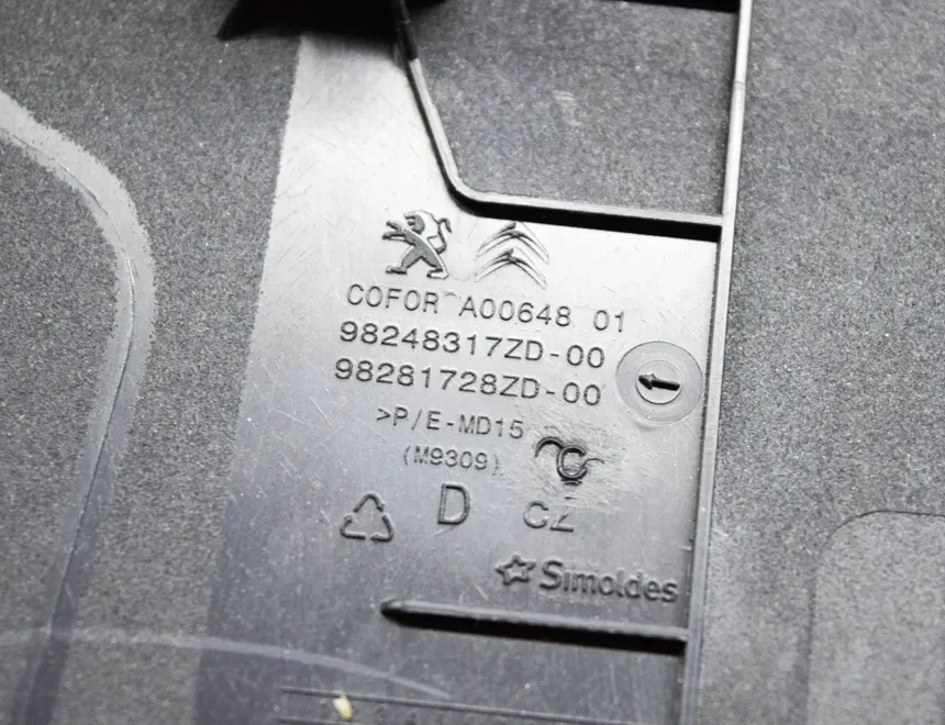 PEUGEOT 208 2 generation (2019-2023) Right Side B Pillar Trim 98281728ZD,98248317ZD 21402826