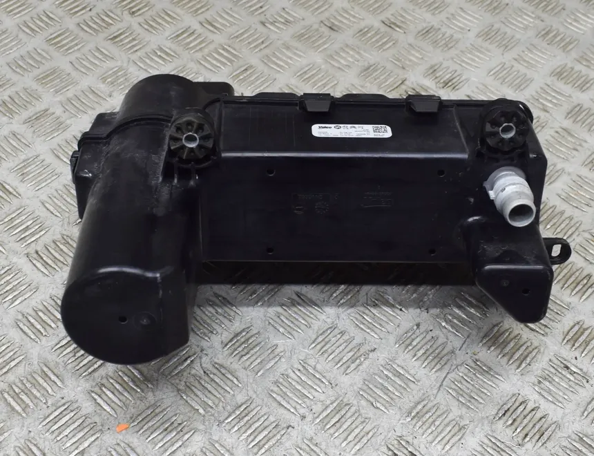 PEUGEOT 2008 2 generation (2019-2023) Electric coolanint heater 9830070780 21416258