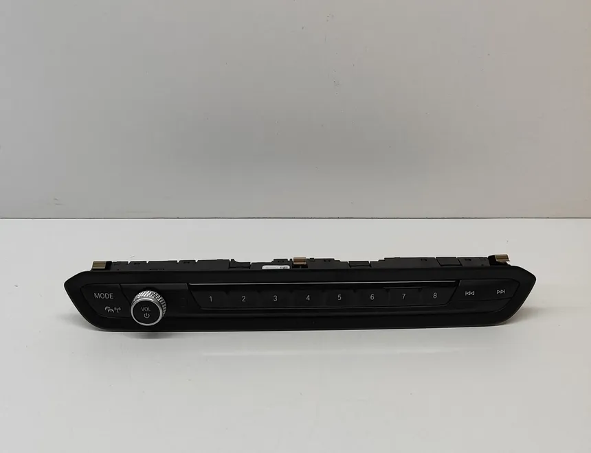 BMW 4 Series G22, G23, G26 (2020-2023) Tlačidlá hudobného prehrávača 5A47C61 22662949