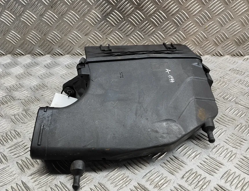 MERCEDES-BENZ E-Class W213/S213/C238/A238 (2016-2024) Vzduchový filter Box A6420903501 23699319