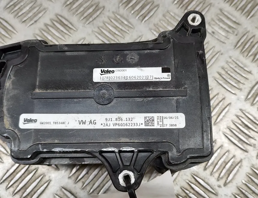 AUDI Q4 Sportback e-tron 1 generation (2021-2024) Battery cooling radiator (cooler) 9J1816132 23890523