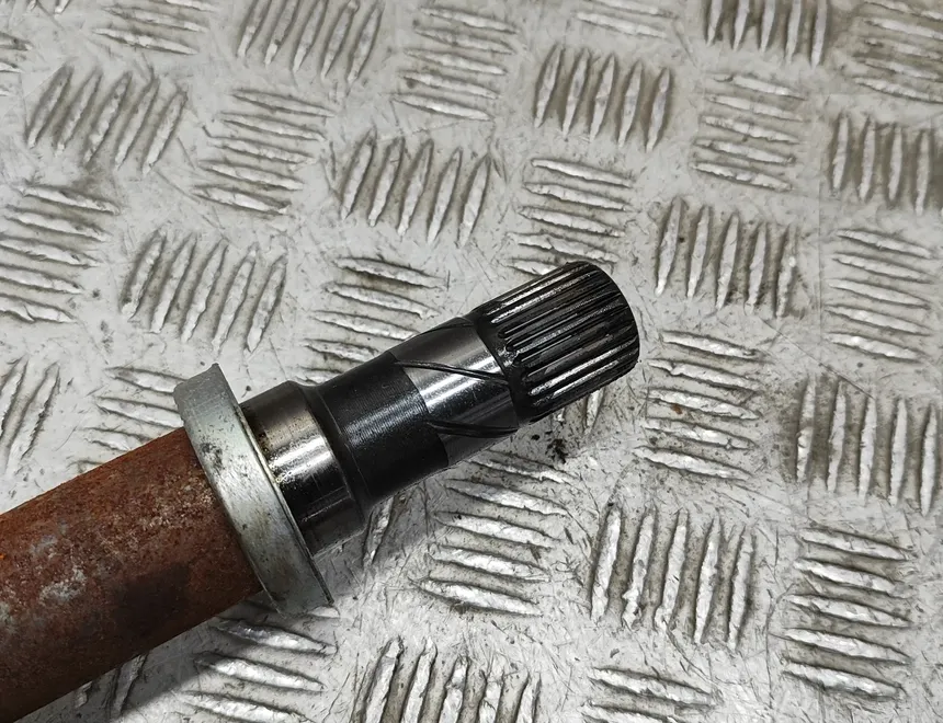 RENAULT Zoe 1 generation (2012-2023) Полуось передняя правая 391005763R 25785968