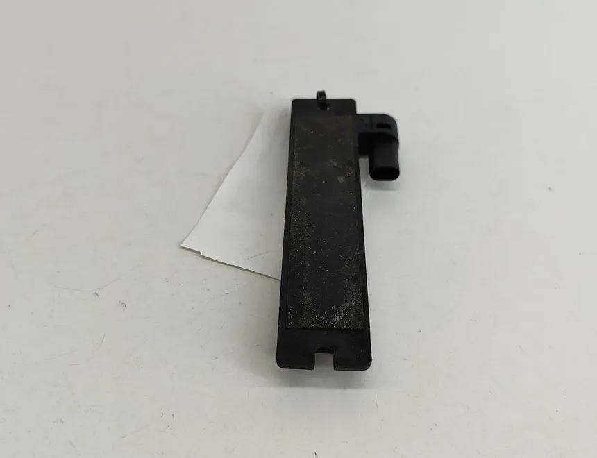 TESLA Model X 1 generation (2015-2024) Keyless Entry Antenna 1043129-00-B 25804698