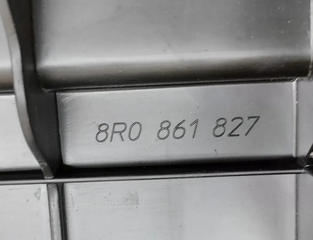 PORSCHE Macan 1 generation (2013-2023) Trunk Trim 8R0.861.827,8R0861827 26831101