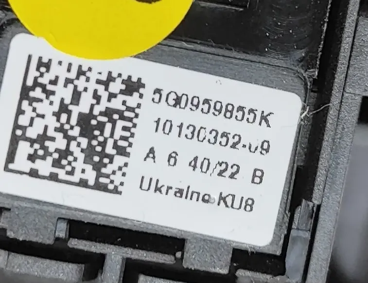 SKODA Enyaq 1 generation (2020-2023) Ovládač okna pravých zadných dverí 5LA867172,5G0959855K 26930729