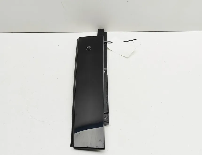 MERCEDES-BENZ GLB AMG X247 (2019-2023) Pravé zadné dvere vertikálne lemy A2477320200 33915568