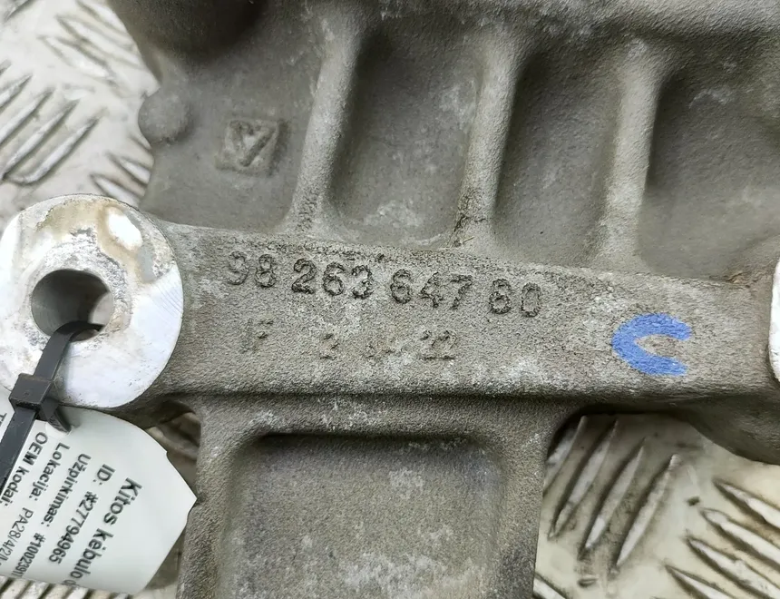 PEUGEOT 2008 2 generation (2019-2023) Кронштейн двигателя правой стороны 9826364780 27794965