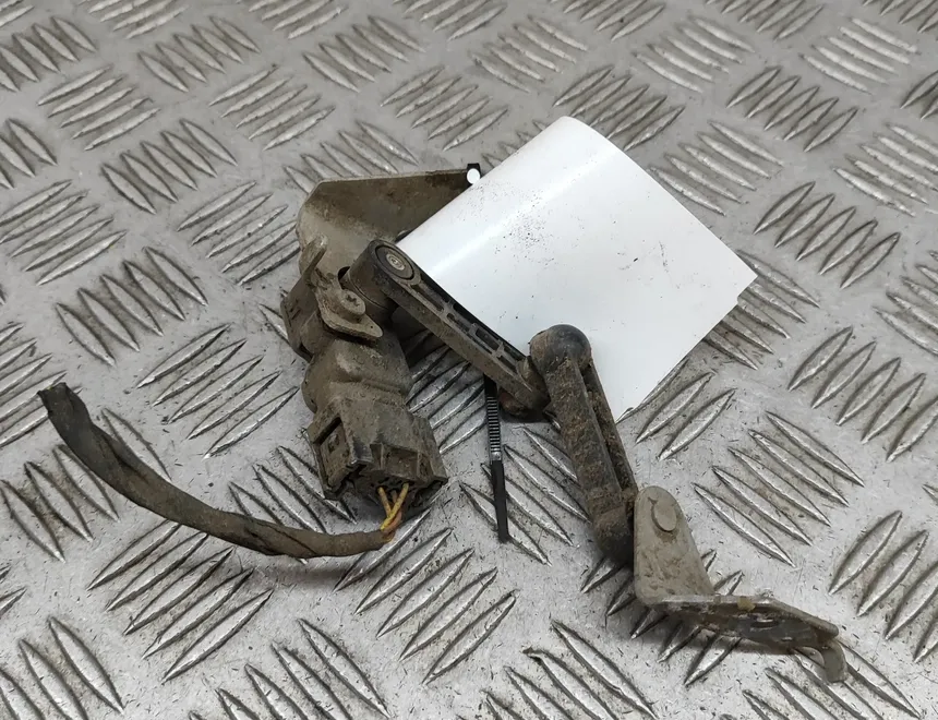 VOLVO XC90 2 generation (2014-2024) Датчик уровня высоты задний левый 32246988 28278081