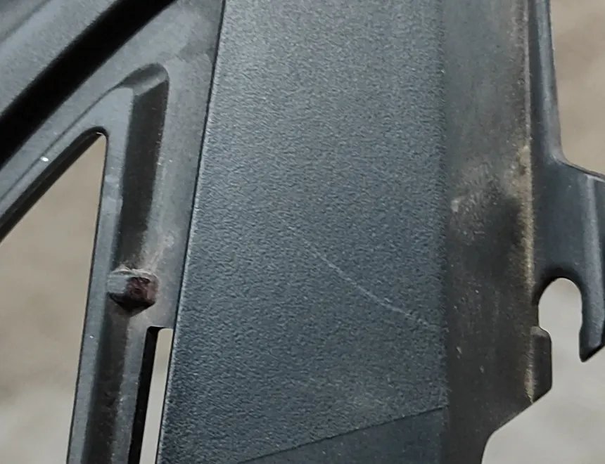 BMW K Кожух заднего правого обтекателя 7718508,7716656 28394739