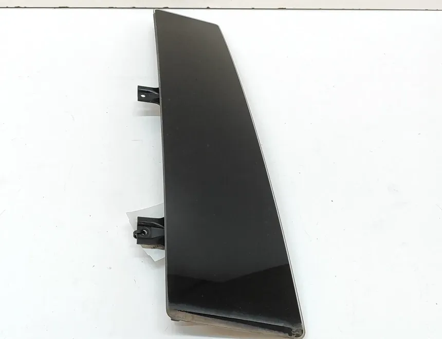 TESLA Model X 1 generation (2015-2024) Pravé zadné dvere vertikálne lemy 1041358-00-C 31691089