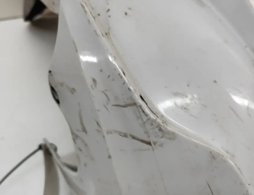 BMW K Predný blatník krytu kolesa 4661765899203,7658992 31854375