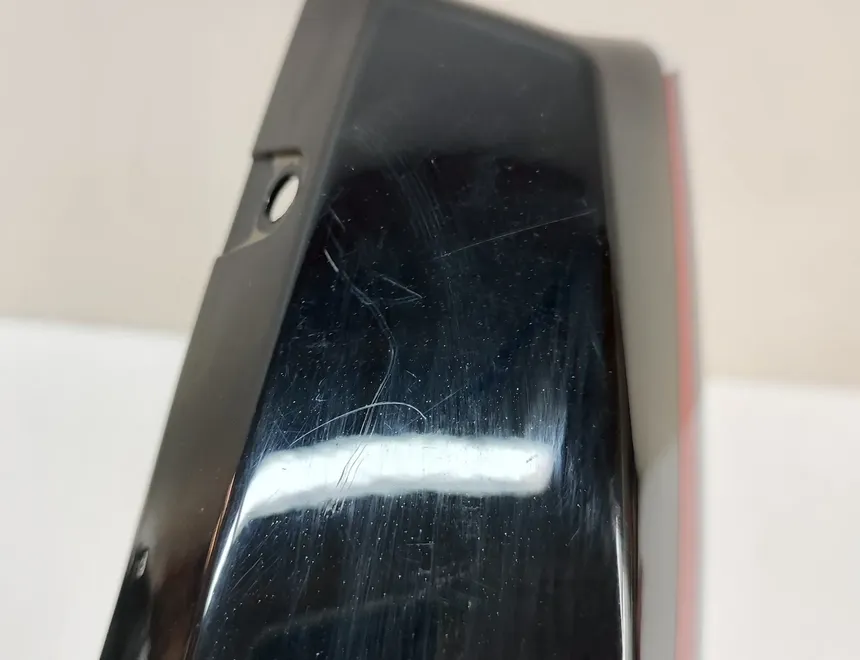 BMW K Кожух заднего правого обтекателя 8555518 31869292