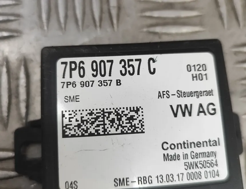 VOLKSWAGEN Touareg 2 generation (2010-2018) Блок света 7P6907357B,7P6907357C 32028526