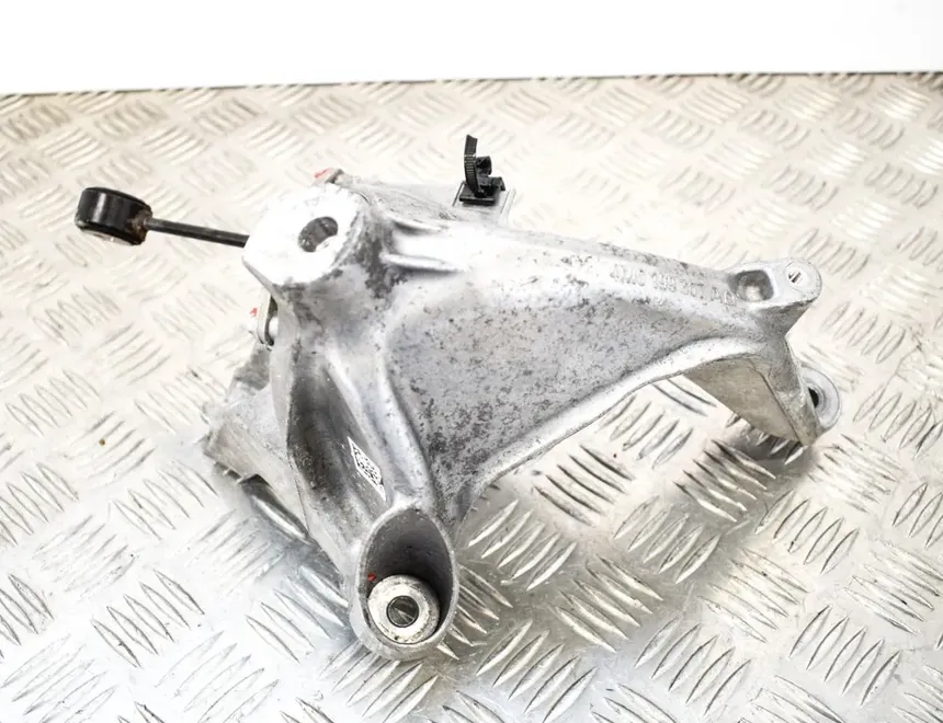 AUDI Q5 FY (2016-2024) Držiak motora na ľavej strane 4M0199307AD 3232189