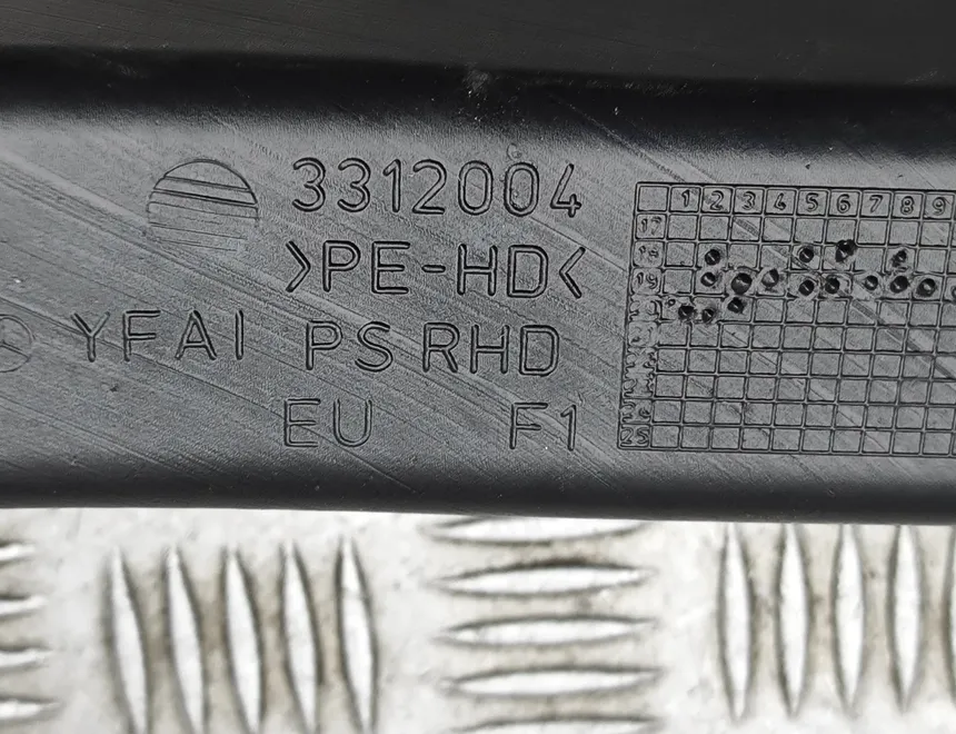 MERCEDES-BENZ GLA-Class H247 (2019-2024) Воздухозаборная труба A0009058306 33081459