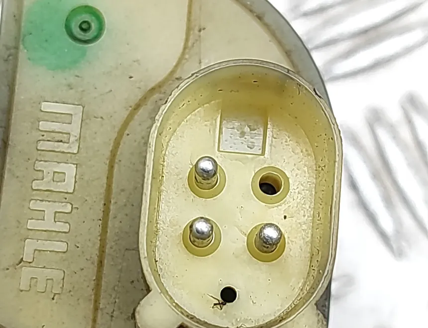 BMW 4 Series F32/F33/F36 (2013-2020) Обогреватель топливного фильтра 8572528 33097553