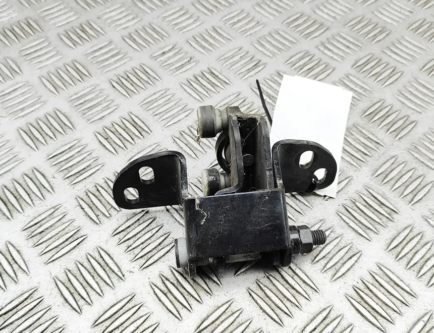 VOLKSWAGEN Crafter 2 generation (2017-2024) Петля для раздвижной двери 7C0843303 33097651