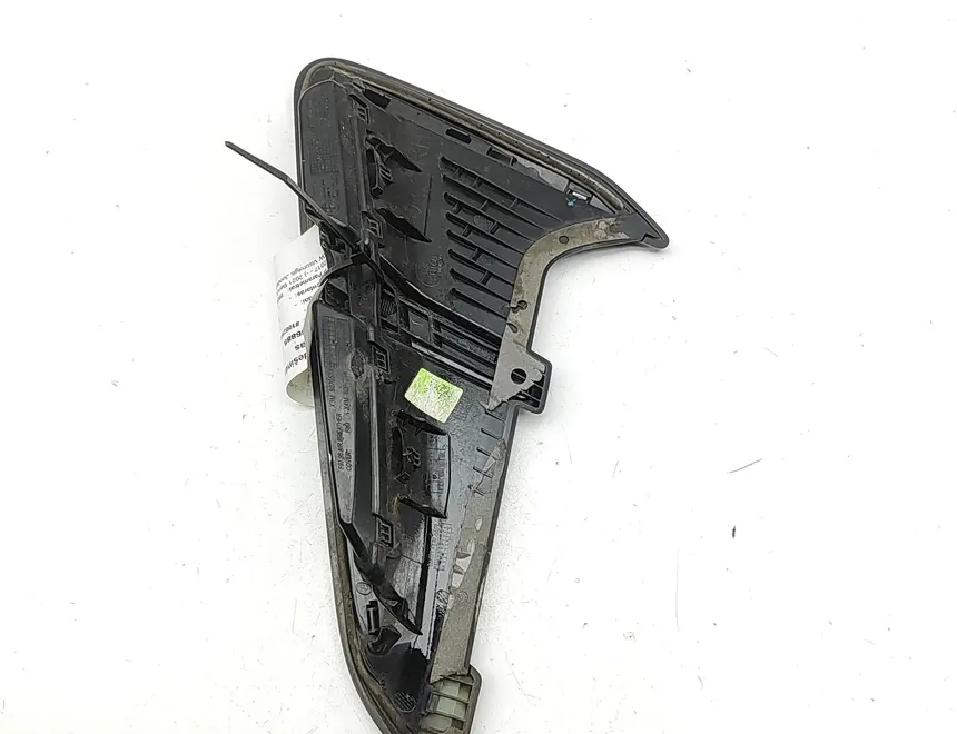 BMW X3 M F97 (2019-2023) Pravé predné blatníkové lemovanie 8070538 33136885