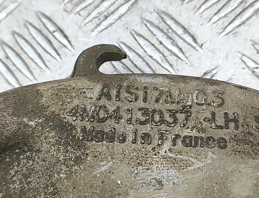 VOLKSWAGEN Touareg 3 generation (2018-2024) Ľavý predný vzduchový tlmič 4M4616039M,4M0413037 33333120