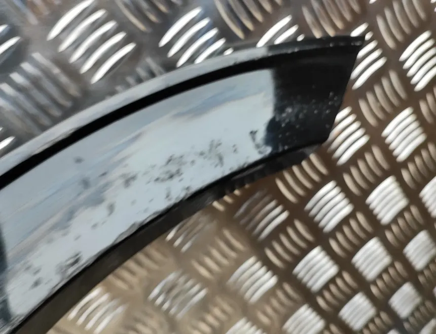 KIA Sportage 5 generation (2021-2024) Ľavé zadné blatníkové lemovanie 87733-R2300 33380334