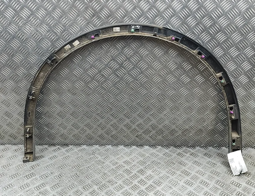 VOLKSWAGEN Touareg 3 generation (2018-2024) Ľavé zadné blatníkové lemovanie 760853817,760853817C 33386519