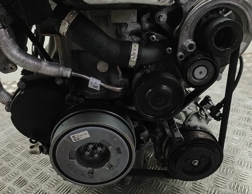 MINI Cooper F56 (2013-2020) Engine B38A15A 33523329