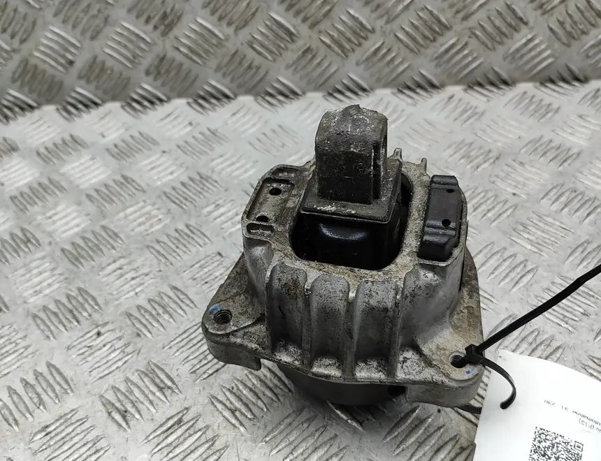 BMW 6 Series F06/F12/F13 (2010-2018) Left Side Engine Mount 6777371 33527265