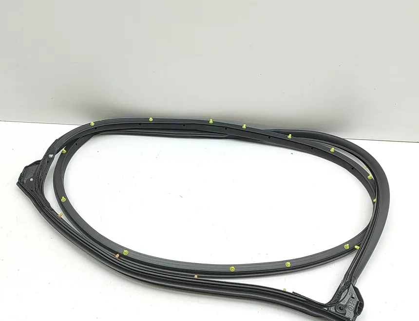 MAZDA CX-5 2 generation (2017-2024) Tesnenie zadnej ľavej dverí KB7W-73-760 33576871