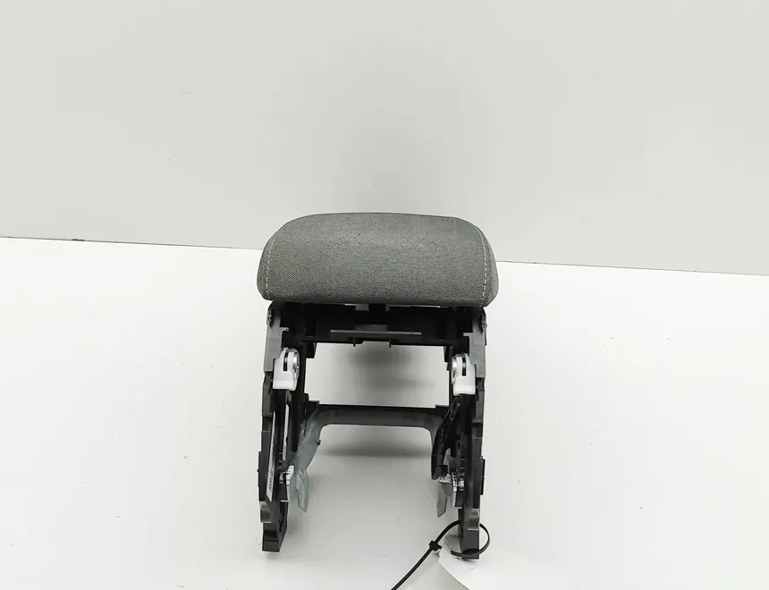 SKODA Enyaq 1 generation (2020-2023) Подлокотник 5LA864207 33582794