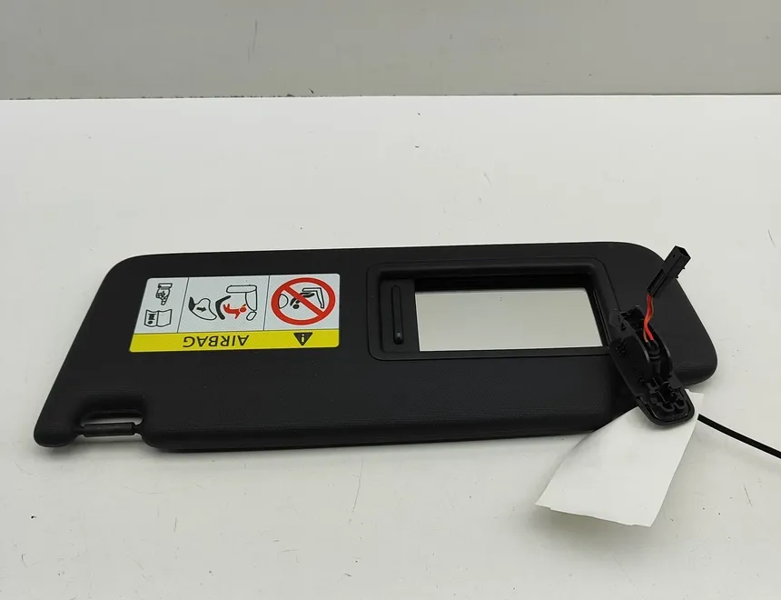 AUDI A5 Sportback F5 (2016-2024) Ľavý slnečný kryt 8W0857551 33779555