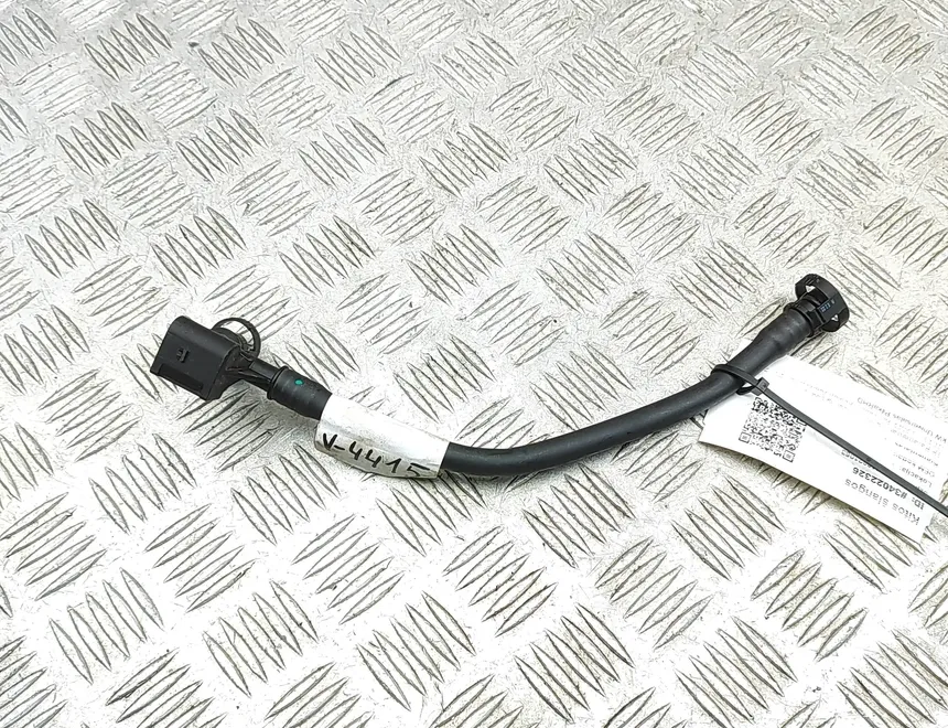 BMW 3 Series G20/G21/G28 (2018-2024) Шланг сапуна 8665235 34022326