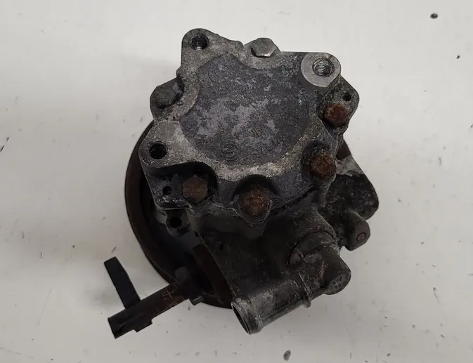 SAAB 95 1 generation (1959-1977) Power Steering Pump 32746698 33117879