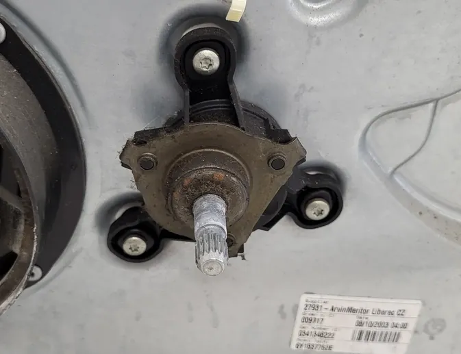 SKODA Fabia 6Y (1999-2007) Стеклоподъемник передней правой двери 6Y1837752E 33505138