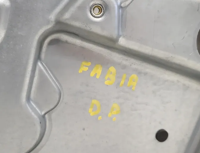 SKODA Fabia 6Y (1999-2007) Стеклоподъемник передней правой двери 6Y1837752E 33505138