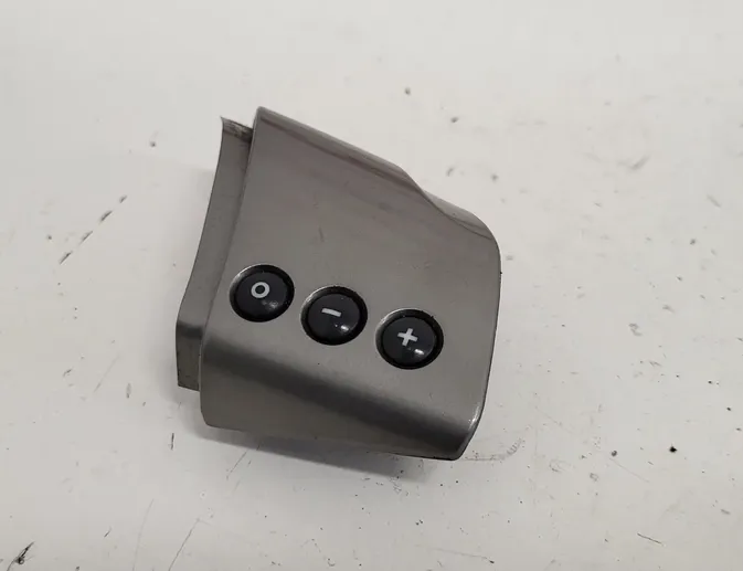 OPEL Vectra C (2002-2005) Кнопки / переключатели на рулевом колесе 9186750 33543532