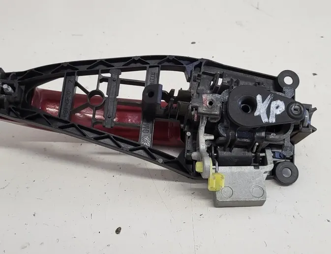 OPEL Zafira B (2005-2010) Наружная ручка передней левой двери 33797626