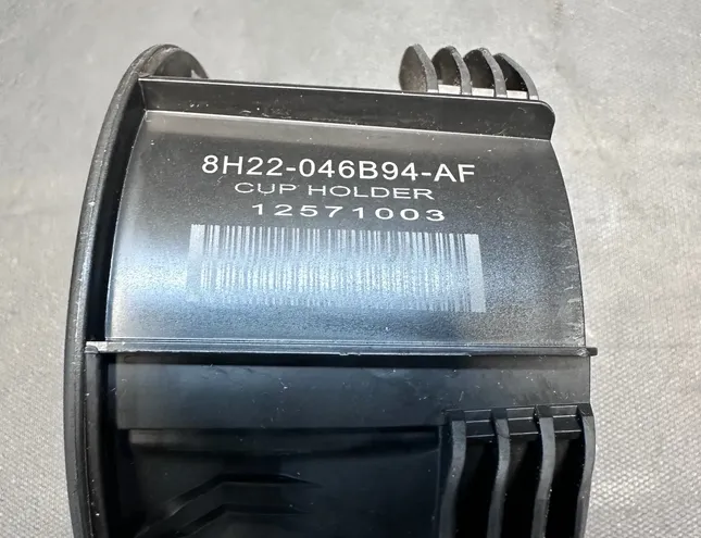 LAND ROVER Discovery 5 generation (2016-2024) Držiak na poháre 8H22046B94AF,8H22-046B94-AF,12571003 33582604