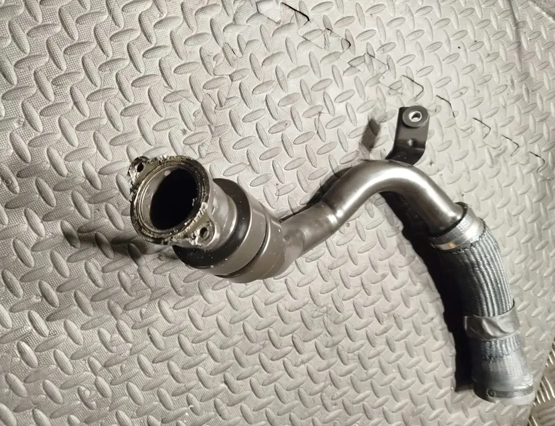 MASERATI Ghibli 3 generation (2013-2024) Intercooler Hose Pipe 670001352 33339152
