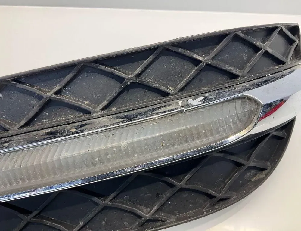 MERCEDES-BENZ C-Class W204/S204/C204 (2004-2015) Predný dolný mriežka A2048803324 33342571