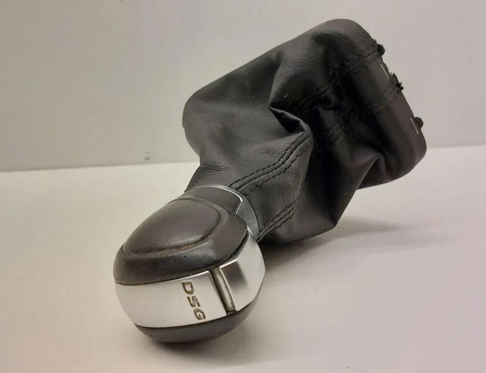 VOLKSWAGEN Tiguan 1 generation (2007-2017) Gear Shifting Knob 34445851