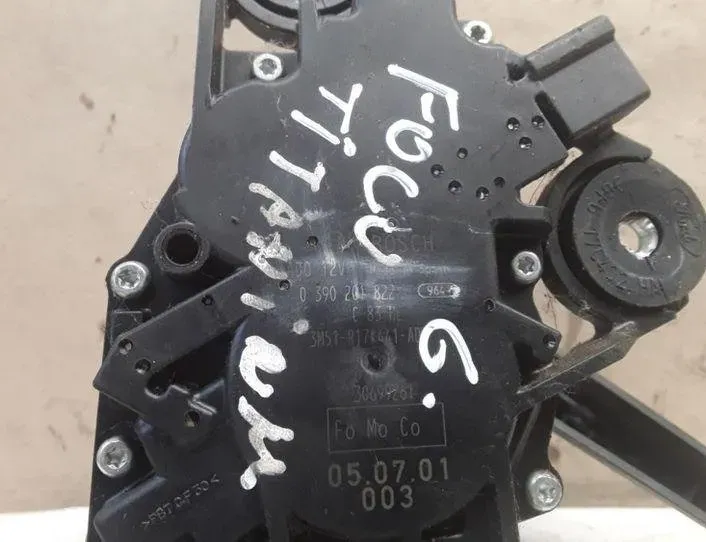 FORD Focus 1 generation (1998-2010) Tailgate  Window Wiper Motor 0390201822 25493178